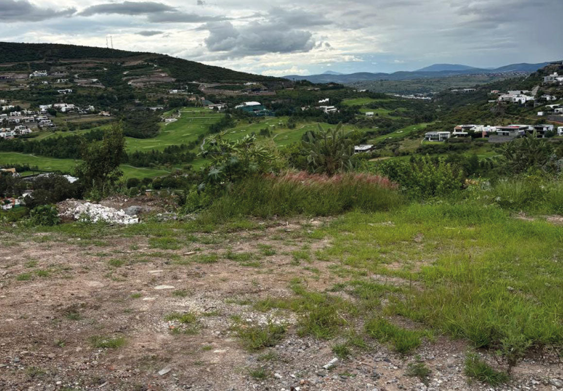 TERRENO EN VENTA EN EL CLUB Y DENTRO DEL CAMPO DE GOLF TRES MARIAS, MORELIA