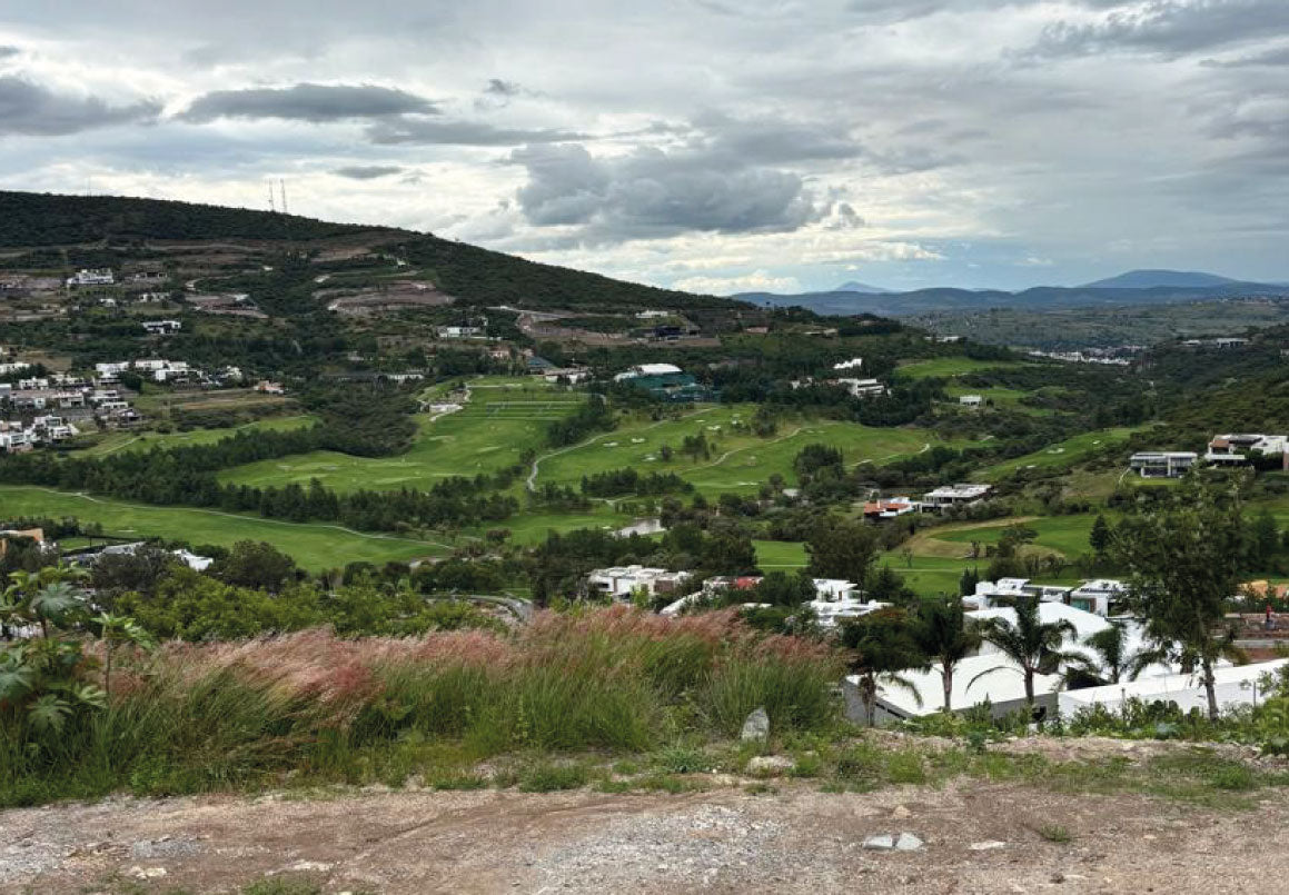 TERRENO EN VENTA EN EL CLUB Y DENTRO DEL CAMPO DE GOLF TRES MARIAS, MORELIA