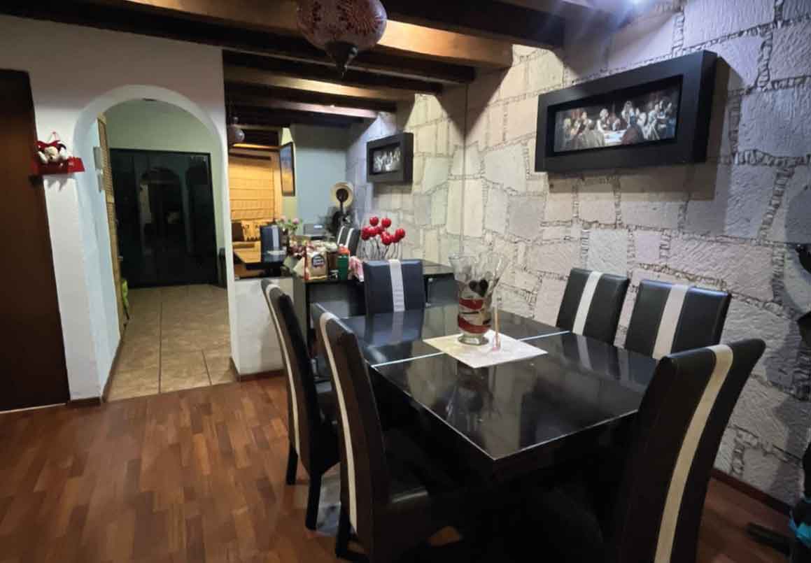 CASA EN VENTA EN LOMAS DE SANTA MARIA, MORELIA