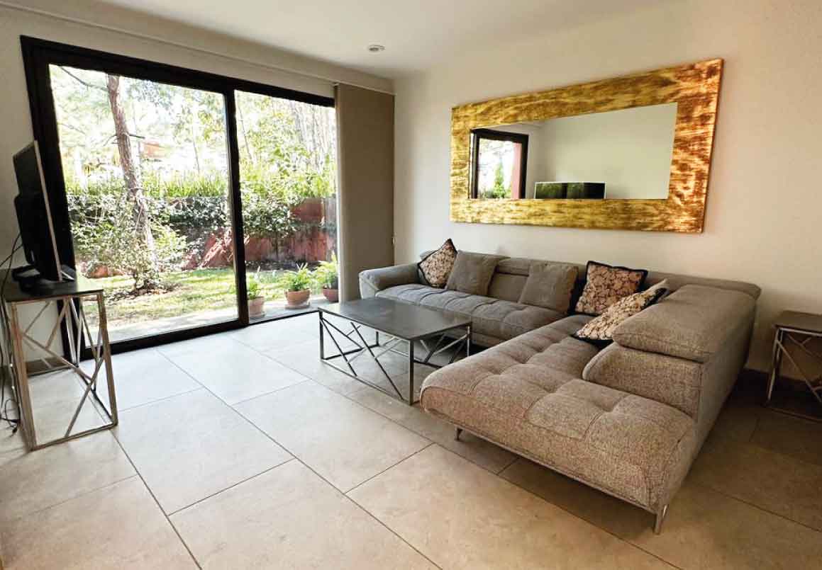 CASA RESIDENCIAL EN VENTA EN CLUB DENTRO DEL CAMPO DE GOLF ALTOZANO, MORELIA