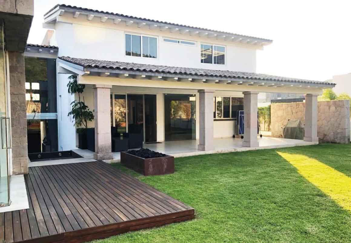 CASA EN VENTA EN CLUB Y DENTRO DEL CAMPO DE GOLF TRES MARIAS, MORELIA