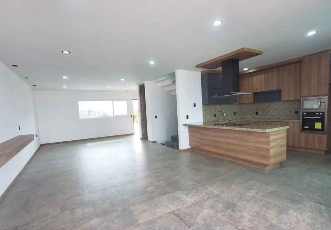 CASA EN VENTA/RENTA EN FRACC. RIO ALTOZANO, MORELIA