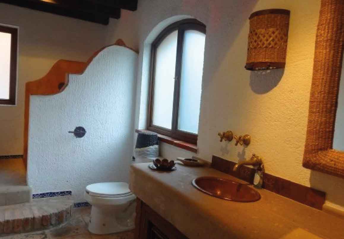 CASA RESIDENCIAL EN VENTA EN TZINTZUNTZAN, MICHOACAN