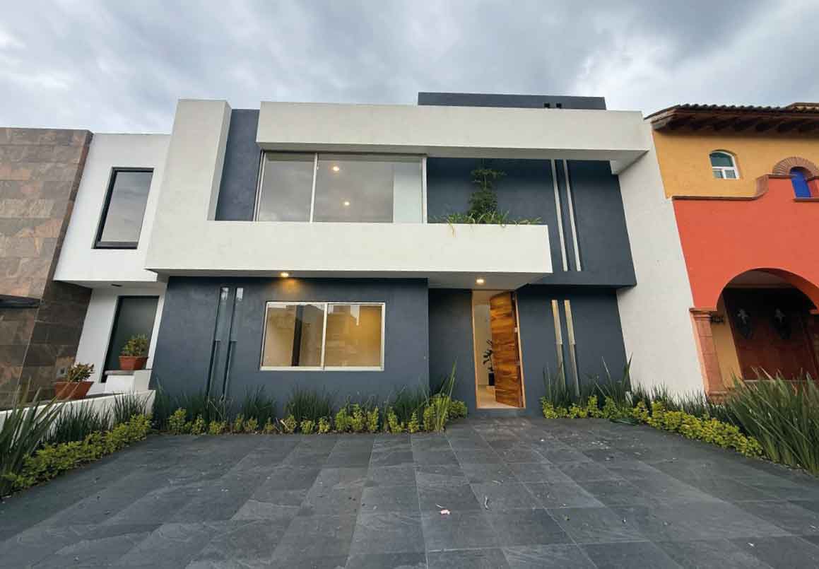 CASA EN VENTA EN ALTOZANO, MORELIA
