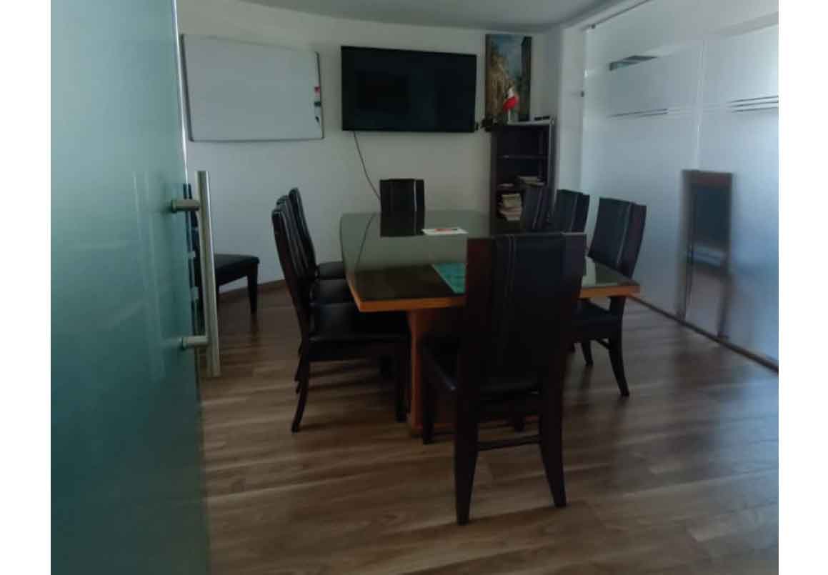 EDIFICIO EN VENTA EN FELIX IRETA, MORELIA.