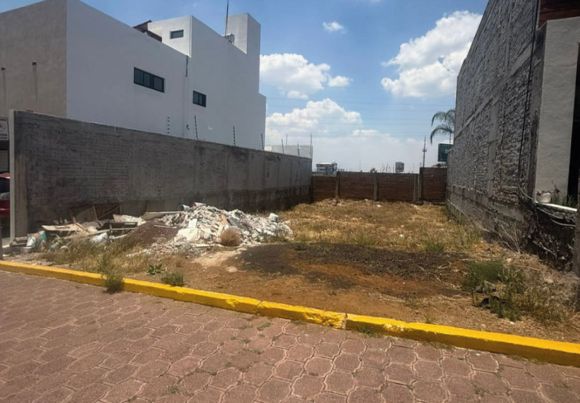 TERRENO EN VENTA EN ALTOZANO, MORELIA