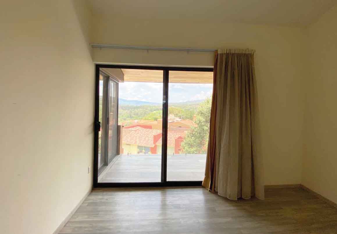 CASA RENTA EN EL CLUB Y DENTRO DEL CAMPO DE GOLF ALTOZANO, MORELIA