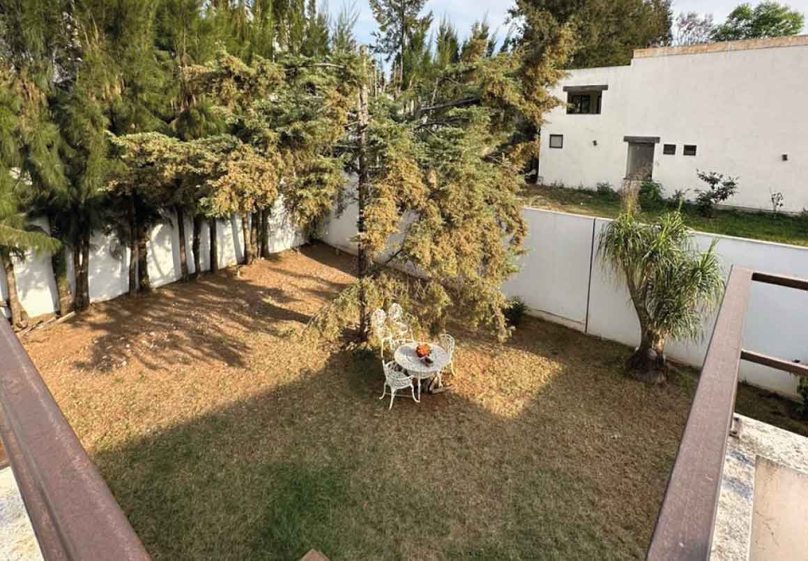 CASA EN VENTA EN FRACC. LOMAS DEL PARAISO ALTOZANO, MORELIA