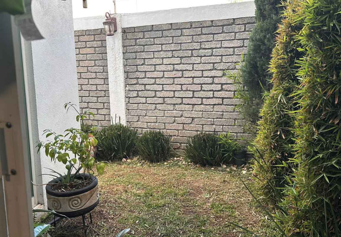 CASA EN VENTA EN FRACC. RINCON DE AGUA CLARA, MORELIA
