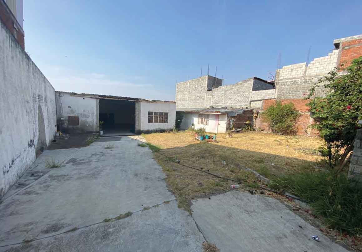 BODEGA CON TERRENO EN VENTA EN LA ALDEA, MORELIA