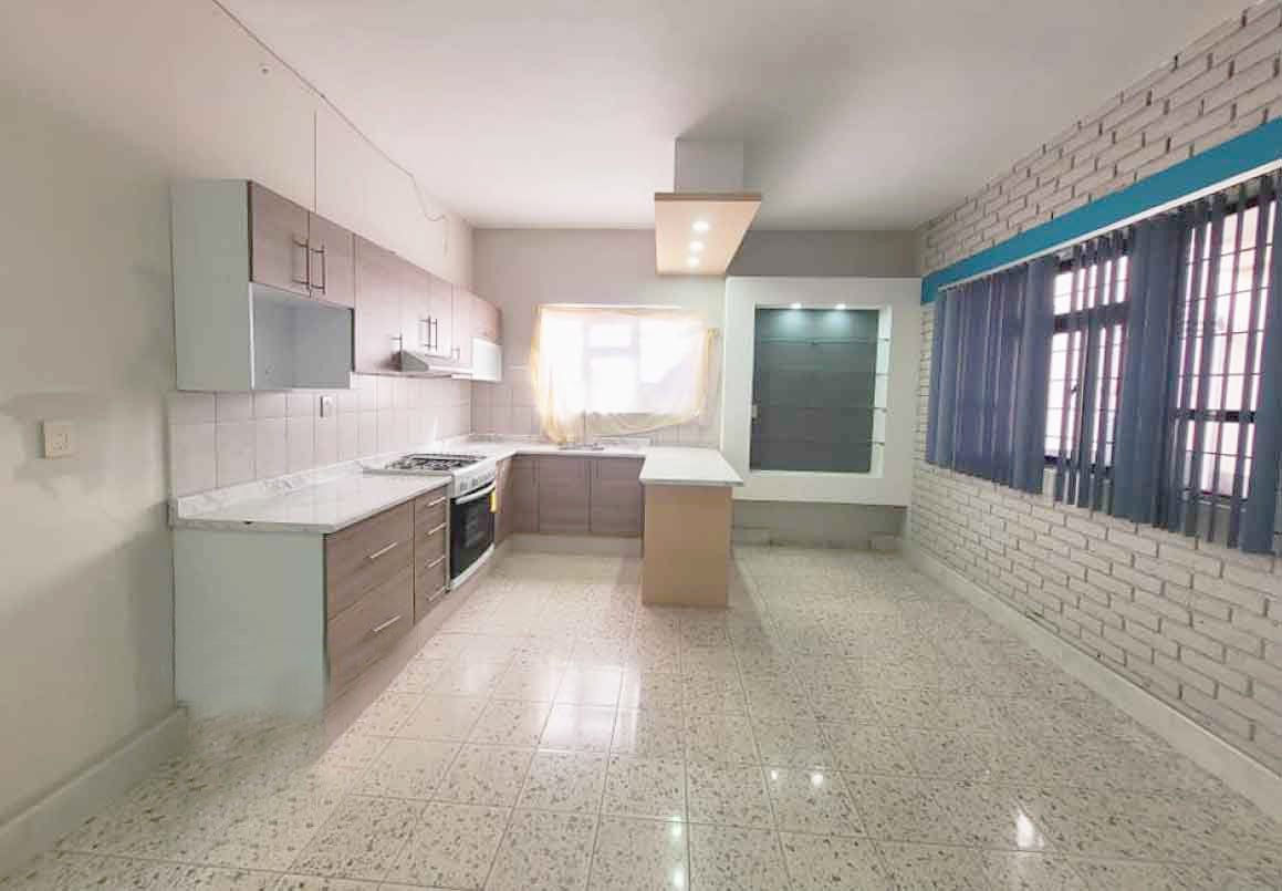 CASA EN VENTA EN EL CENTRO HISTORICO, MORELIA