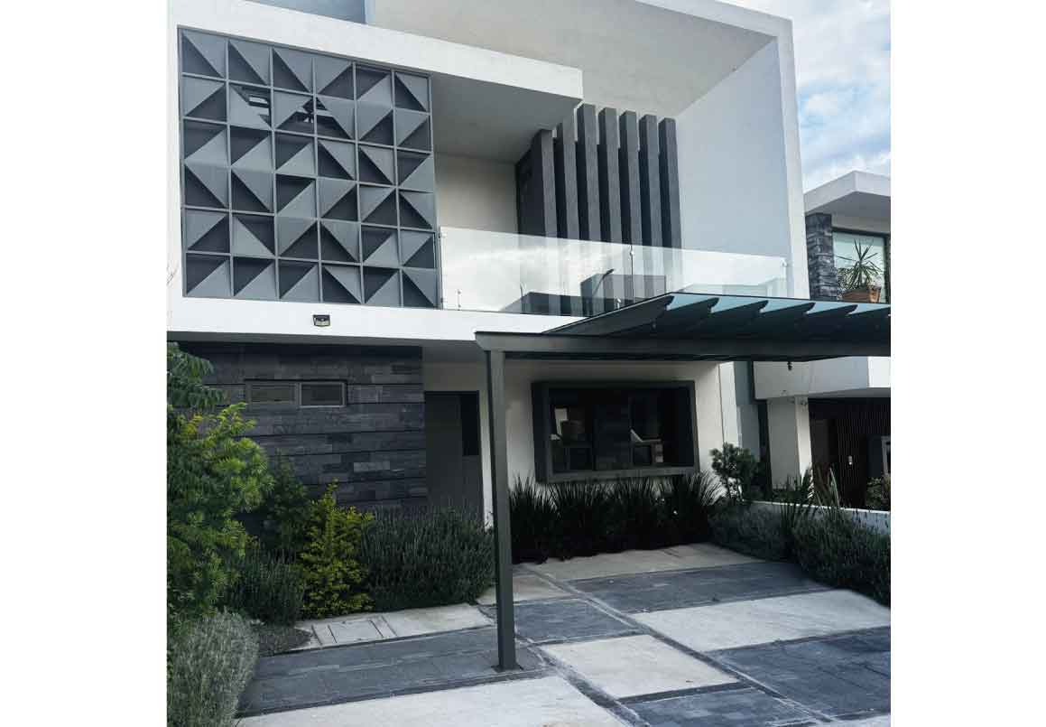 CASA EN VENTA EN LOMALTA TRES MARIAS, MORELIA