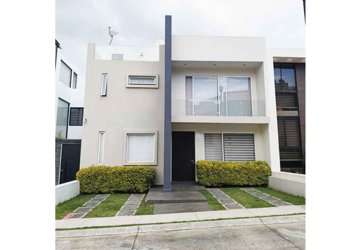 CASA EN VENTA/RENTA EN RINCON DE LA MONTAÑA, MORELIA