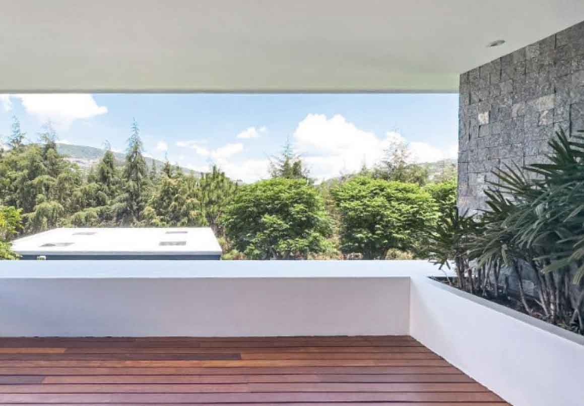 CASA RESIDENCIAL EN VENTA EN EL CLUB Y DENTRO DEL CAMPO DE GOLF TRES MARIAS, MORELIA