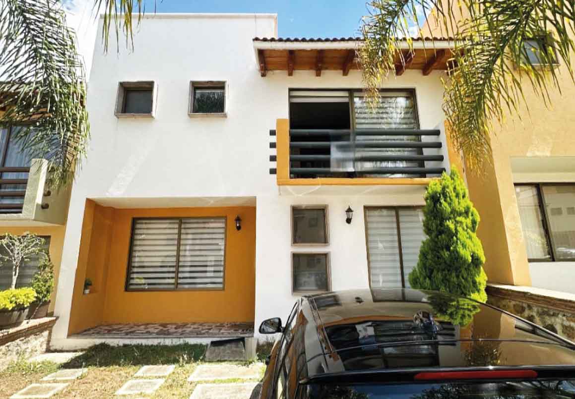 CASA EN VENTA EN DESARROLLO MONARCA, ALTOZANO, MORELIA