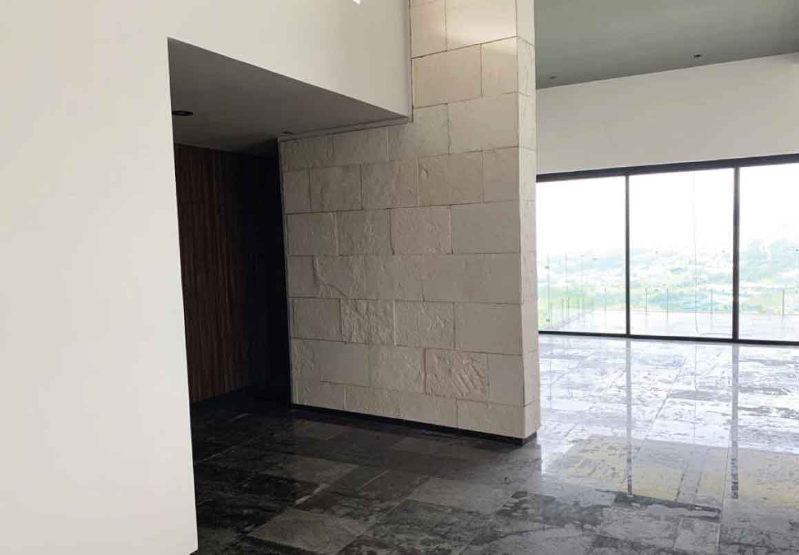 CASA RESIDENCIAL EN VENTA EN EL CLUB Y DENTRO DEL CAMPO DE GOLF TRES MARIAS, MORELIA