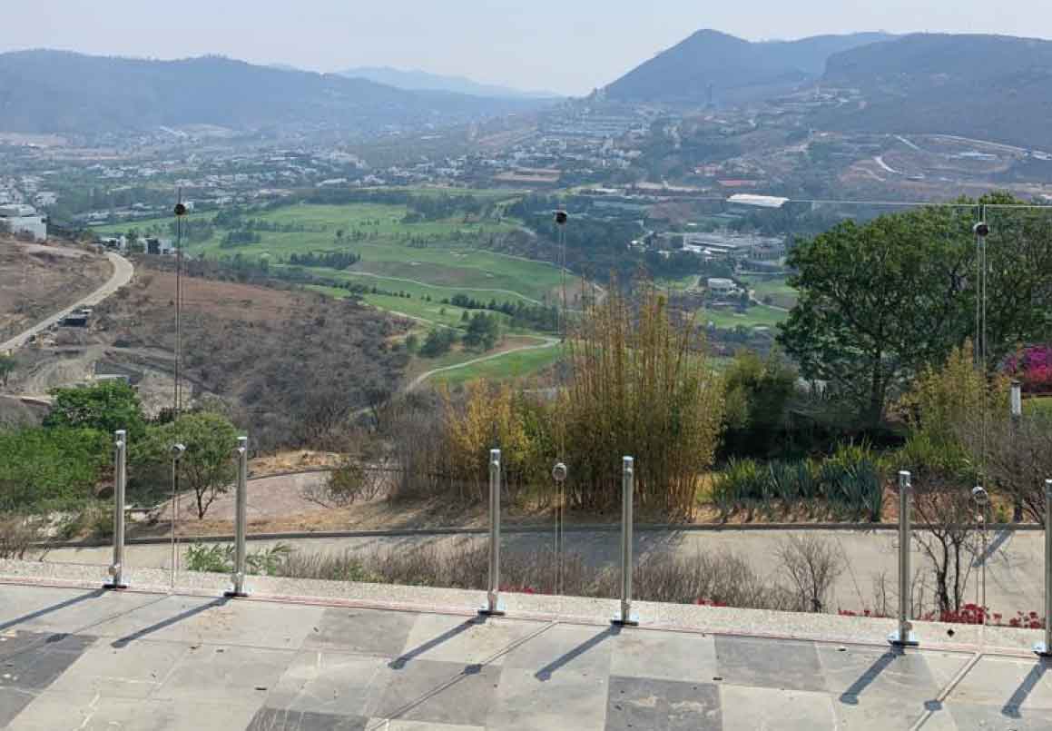 CASA RESIDENCIAL EN VENTA EN EL CLUB Y DENTRO DEL CAMPO DE GOLF TRES MARIAS, MORELIA