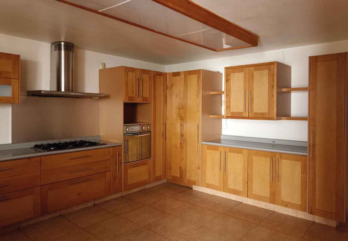 CASA EN VENTA EN COL. CUAUHTEMOC, MORELIA