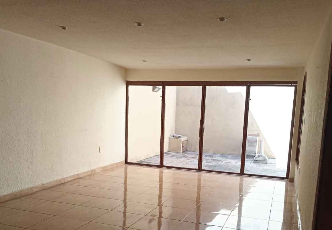 CASA EN VENTA EN COL. CUAUHTEMOC, MORELIA