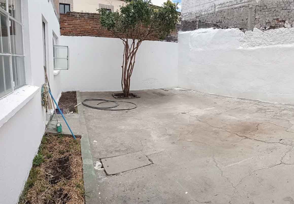 CASA DE UNA PLANTA CON LOCAL COMERCIAL EN VENTA EN EL CENTRO HISTORICO, MORELIA