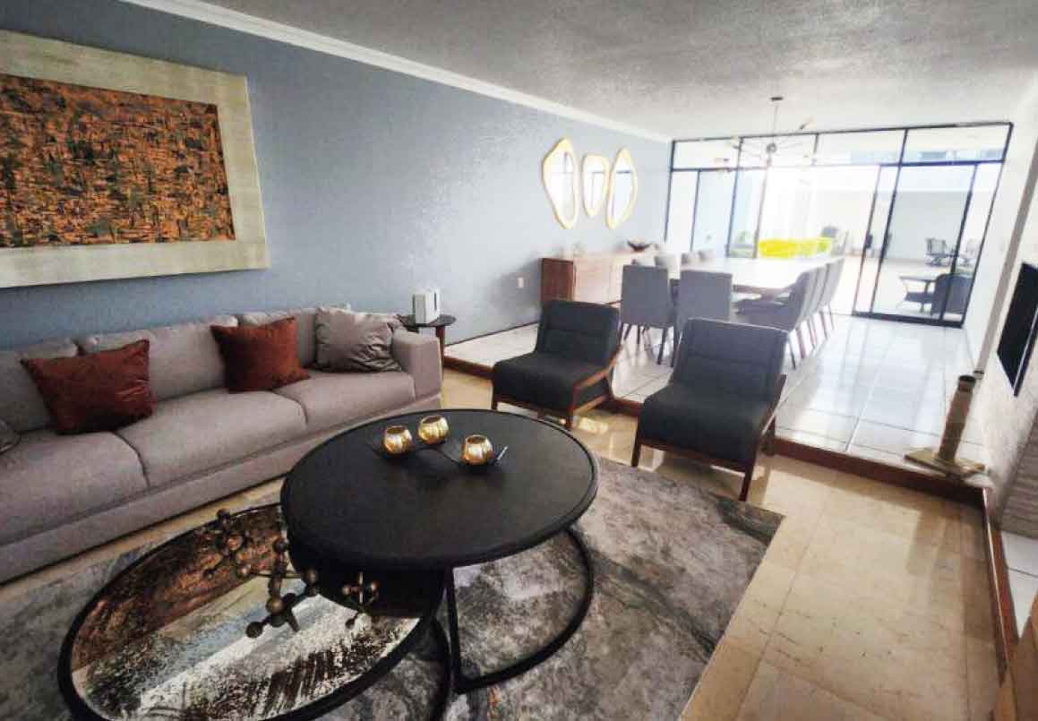 CASA EN VENTA EN BUGAMBILIAS, MORELIA