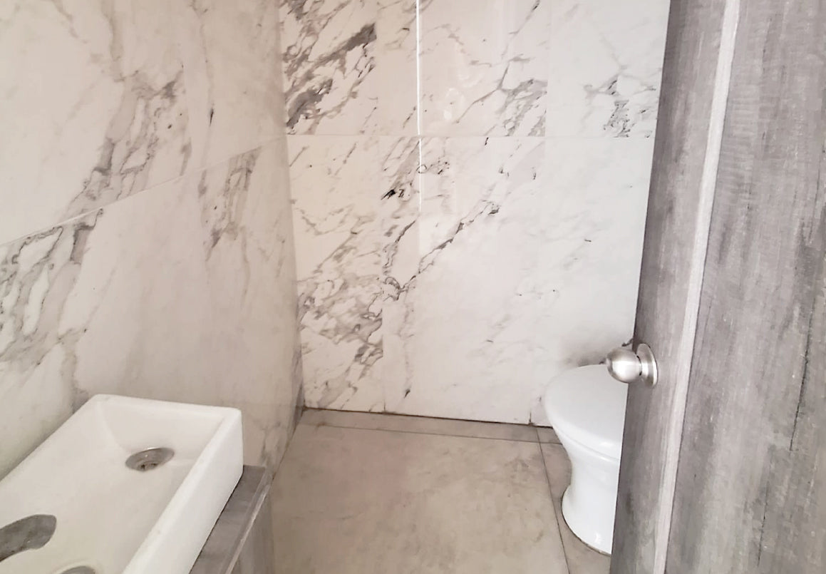 LOCAL COMERCIAL EN RENTA EN AV. CAMELINAS, MORELIA