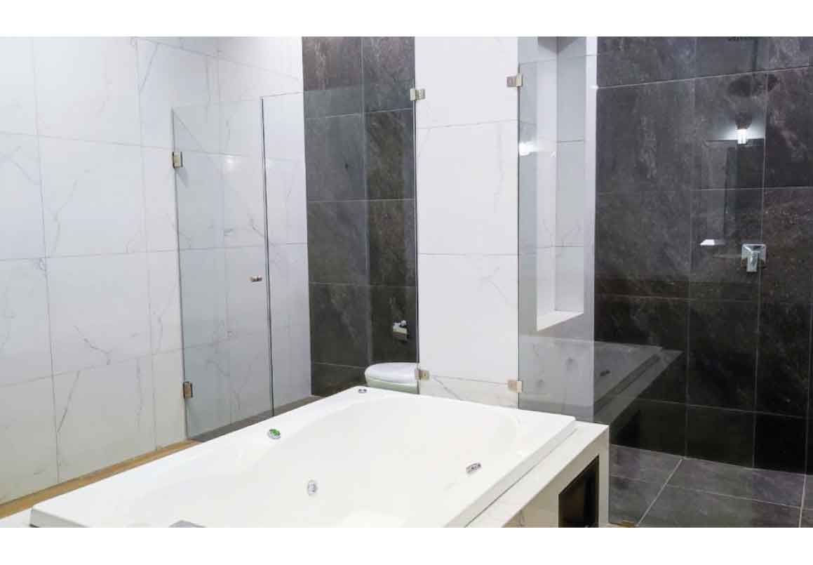 CASA DE UNA PLANTA EN VENTA EN EL CLUB Y DENTRO DEL CAMPO DE GOLF TRES MARIAS, MORELIA