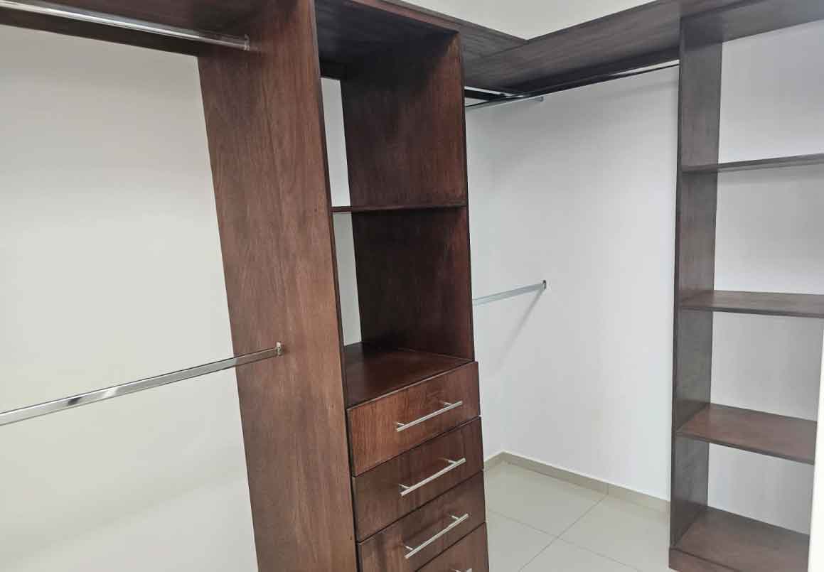 CASA EN VENTA ENTRE ALTOZANO Y SANTA MARIA, MORELIA