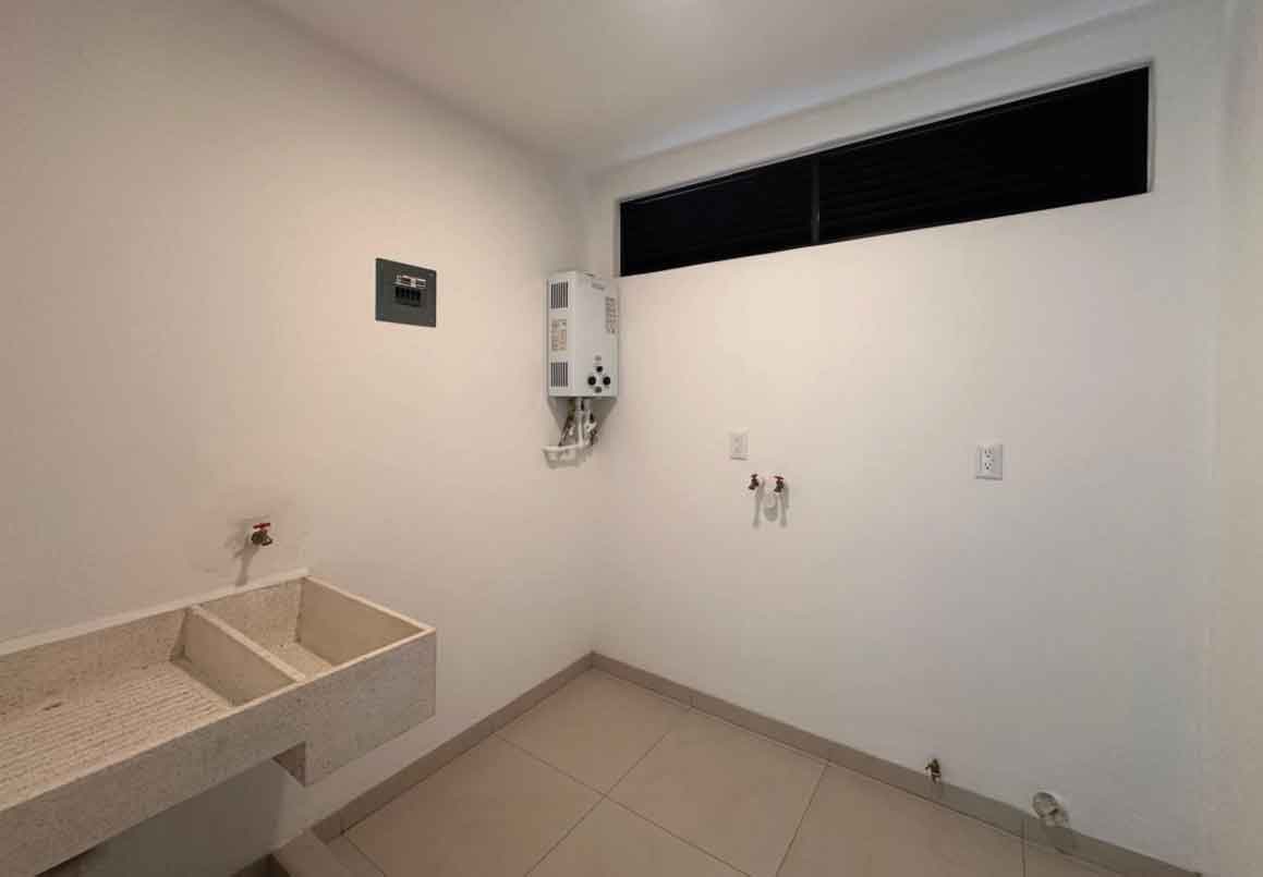 DEPARTAMENTO EN RENTA EN TORRES KREA ALTOZANO, MORELIA