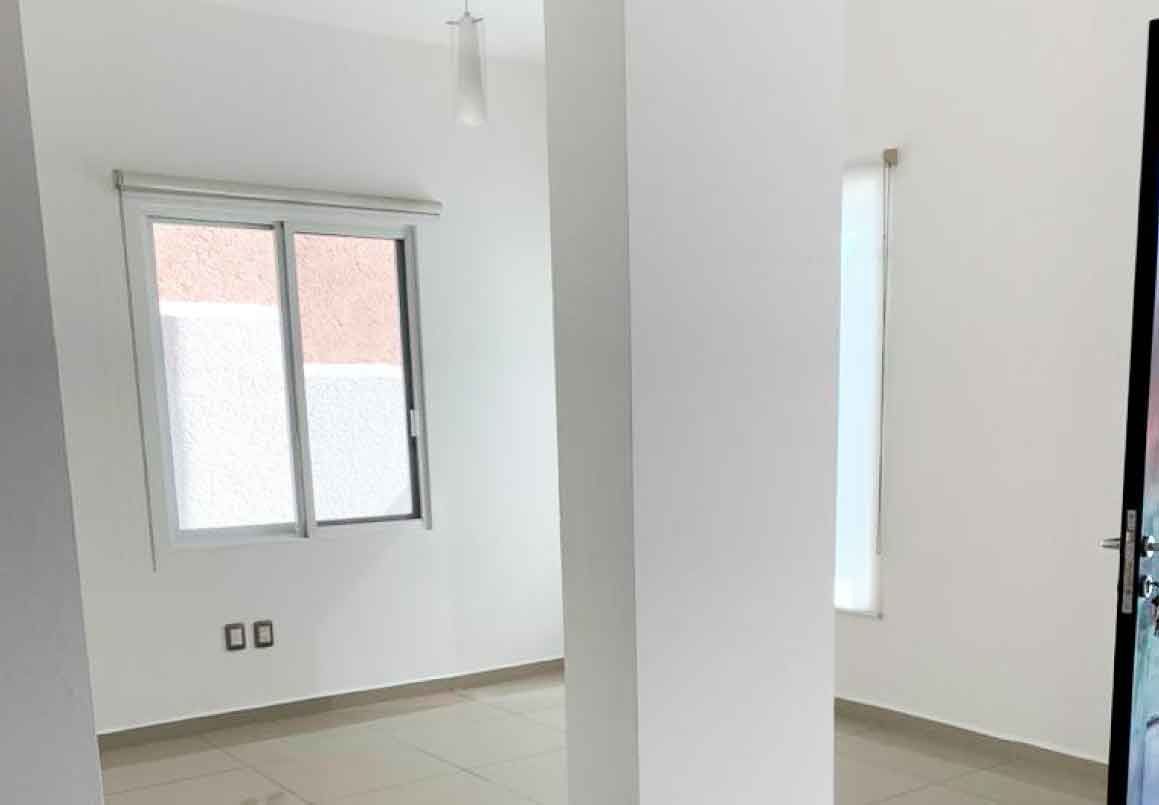 CASA EN RENTA EN CUMBRES DE MORELIA