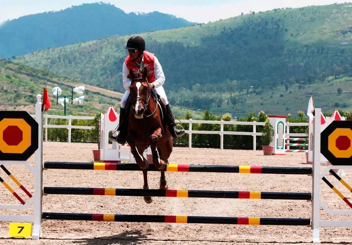 TERRENO EN VENTA EN EL CLUB Y DENTRO DEL CAMPO DE GOLF TRES MARIAS, MORELIA