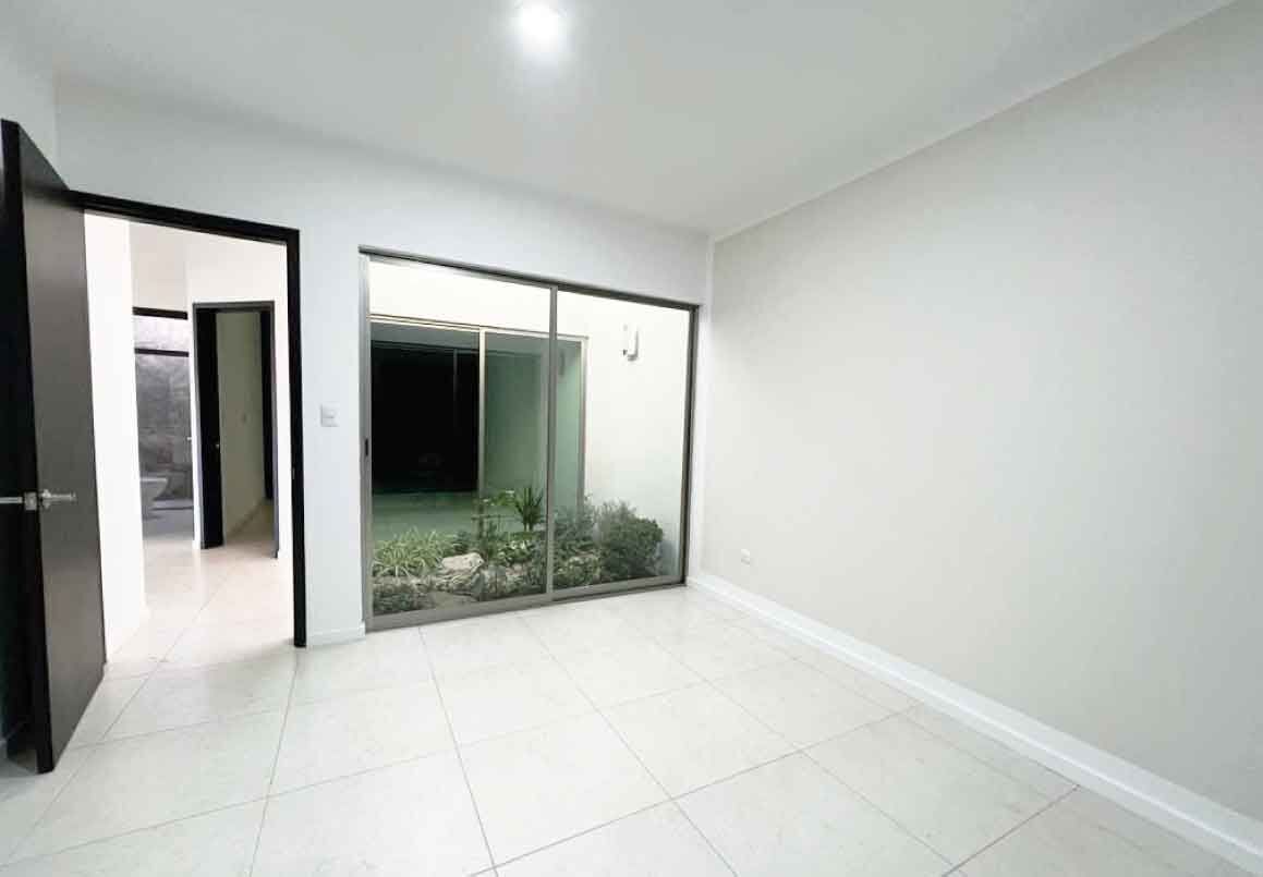CASA DE UNA PLANTA EN VENTA EN LOMALTA TRES MARIAS, MORELIA
