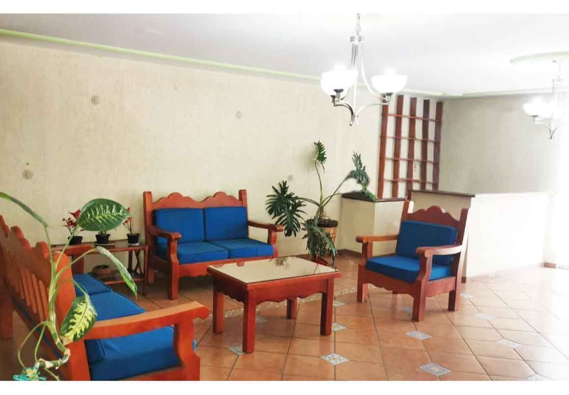 CASA CON LOCAL COMERCIAL EN RENTA EN VENTURA PUENTE, MORELIA
