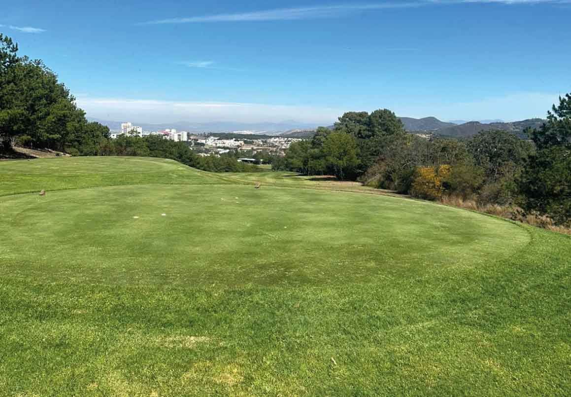 TERRENO EN VENTA EN CLUB Y DENTRO DEL CAMPO DE GOLF ALTOZANO, MORELIA