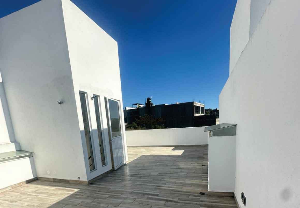 CASA EN VENTA EN QUINTA CANTERA III ALTOZANO, MORELIA