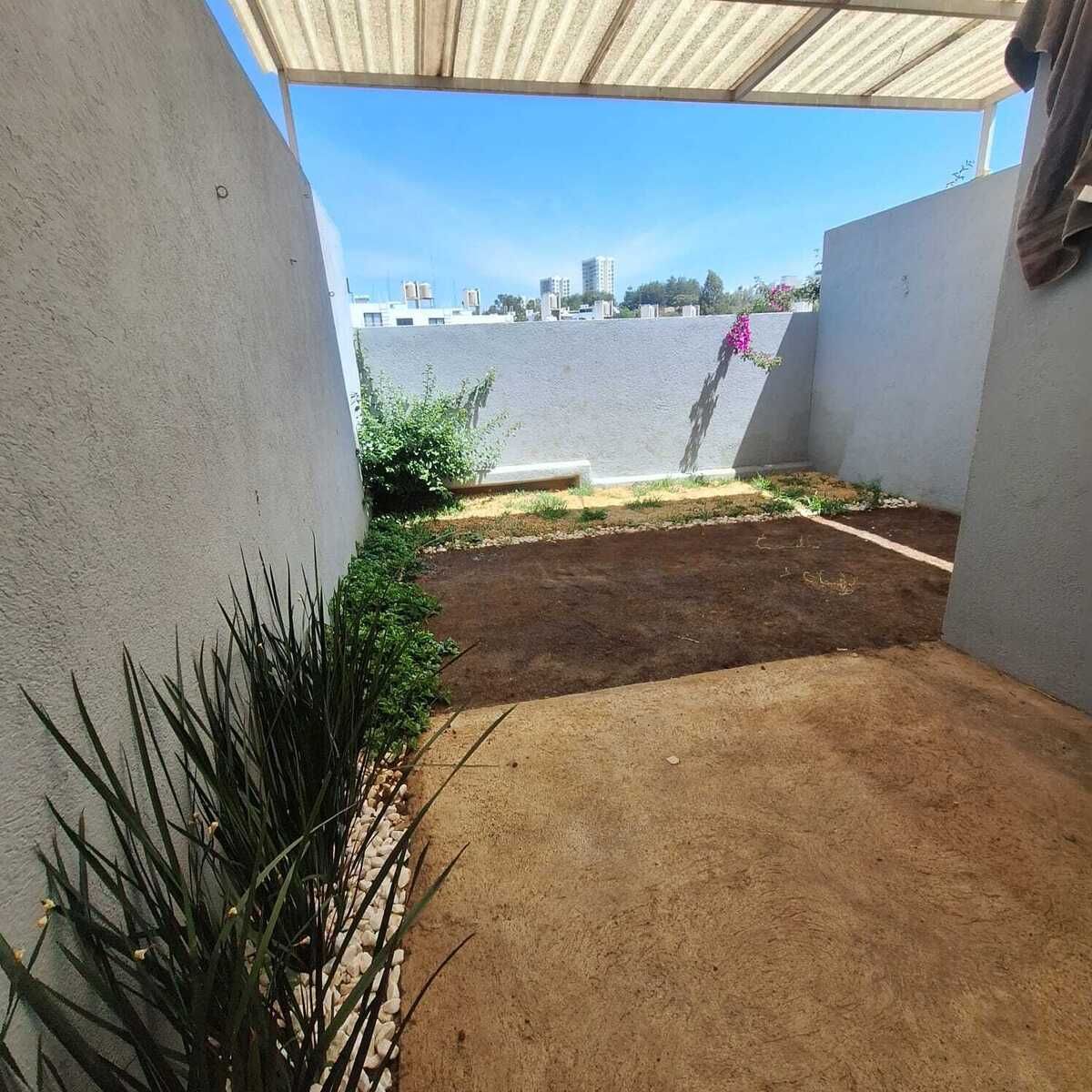 CASA EN RENTA EN CANARIOS VISTAS ALTOZANO, MORELIA