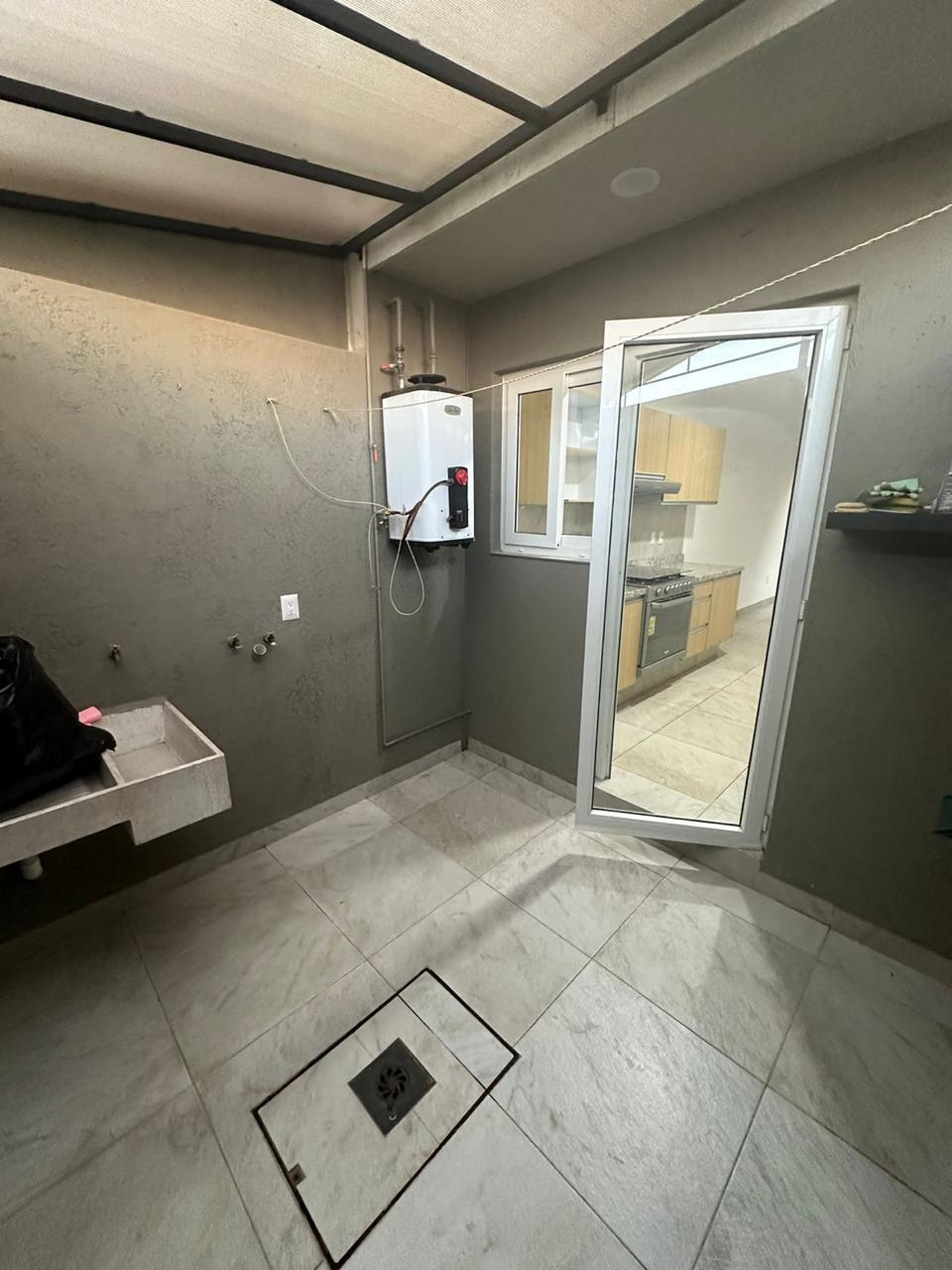 CASA EN VENTA EN LOBOS ALTOZANO, MORELIA