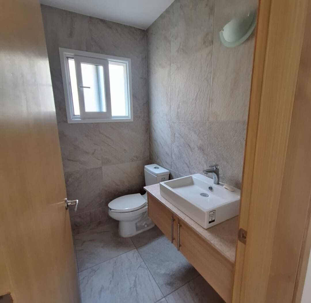 CASA EN VENTA EN LOBOS ALTOZANO, MORELIA