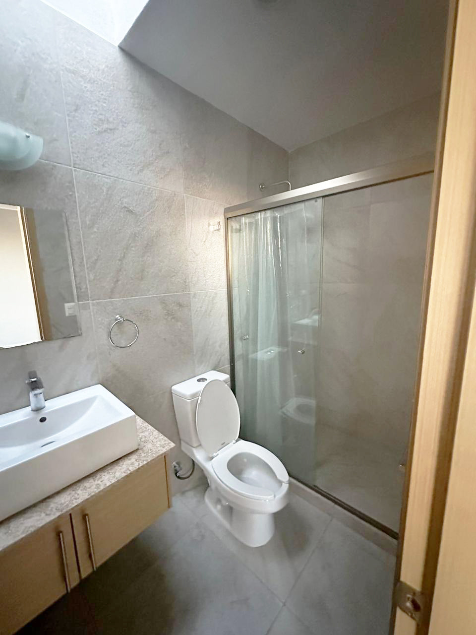 CASA EN VENTA EN LOBOS ALTOZANO, MORELIA