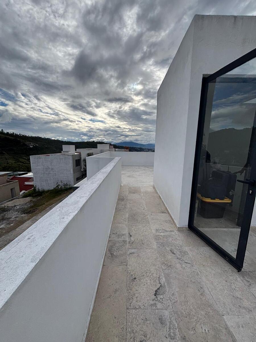 CASA EN VENTA EN LINDAVISTA TRES MARIAS, MORELIA