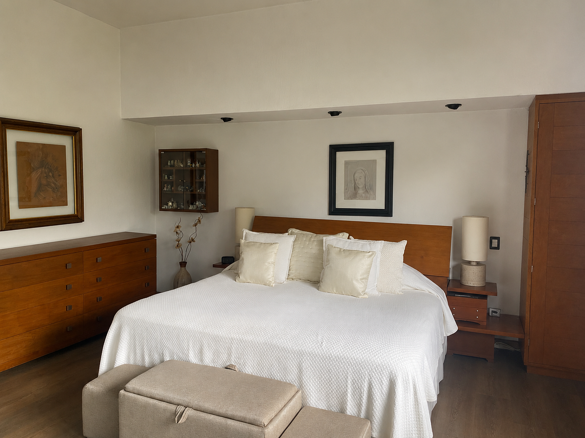 CASA RESIDENCIAL DE LUJO EN VENTA EN ALBERTO OVIEDO MOTA, MORELIA