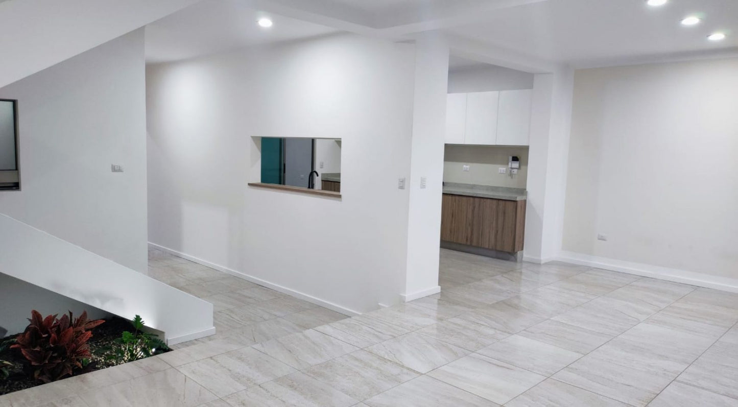 CASA EN VENTA EN LOMALTA TRES MARIAS, MORELIA