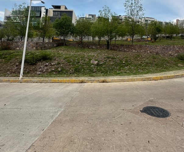 TERRENO EN VENTA EN LINDAVISTA TRES MARIAS, MORELIA.