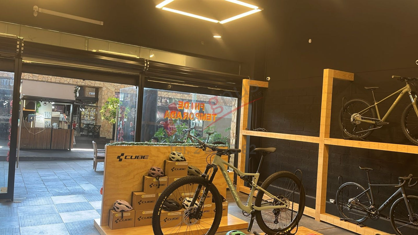 LOCAL COMERCIAL EN PLAZA EN RENTA EN LOMAS DE LA HUERTA, MORELIA