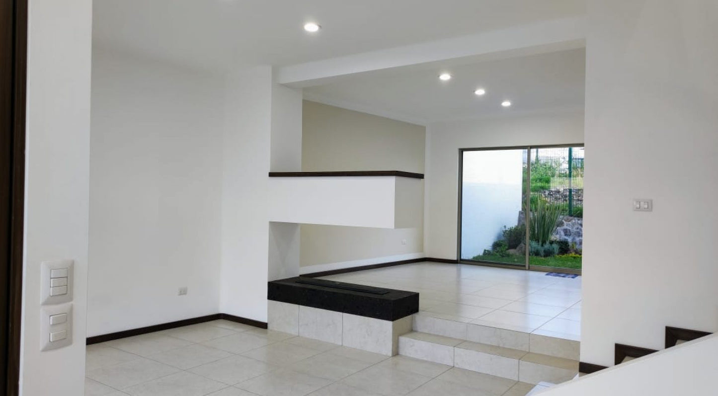 CASA EN VENTA EN LOMALTA TRES MARIAS, MORELIA