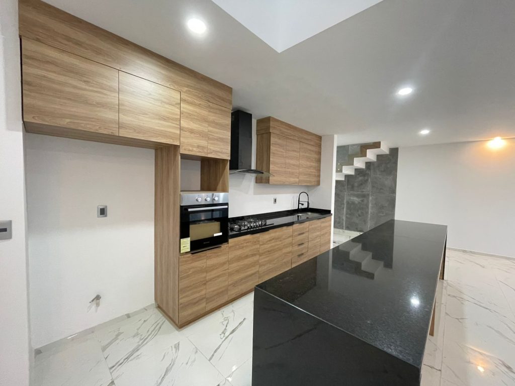 CASA EN VENTA EN LOMALTA TRES MARIAS, MORELIA