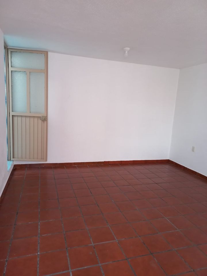 CASA EN RENTA EN NUEVA CHAPULTEPEC, MORELIA