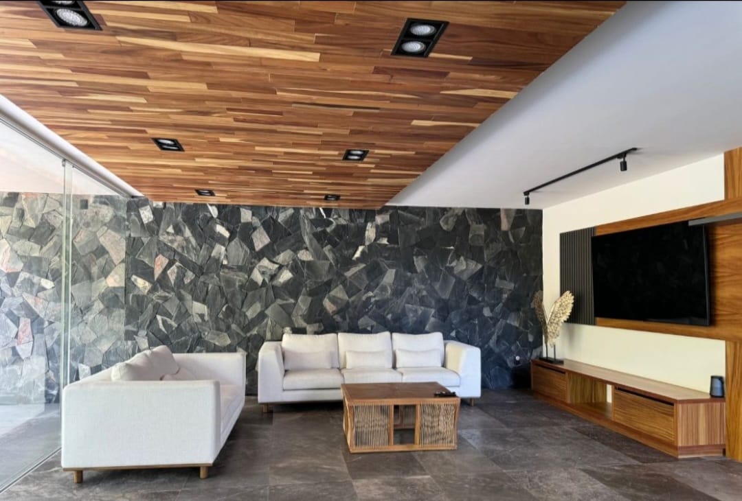 CASA RESIDENCIAL CLUB Y DENTRO DEL CAMPO DE GOLF ALTOZANO, MORELIA