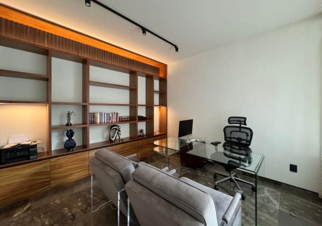 CASA RESIDENCIAL CLUB Y DENTRO DEL CAMPO DE GOLF ALTOZANO, MORELIA
