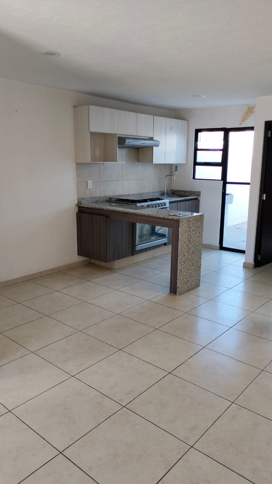 CASA EN RENTA EN VENTI ABEDULES TRES MARIAS, MORELIA